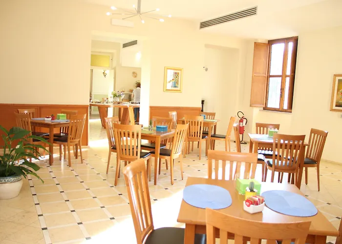 מלון Basilica 3*