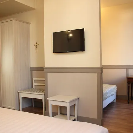 호텔 Basilica 3*